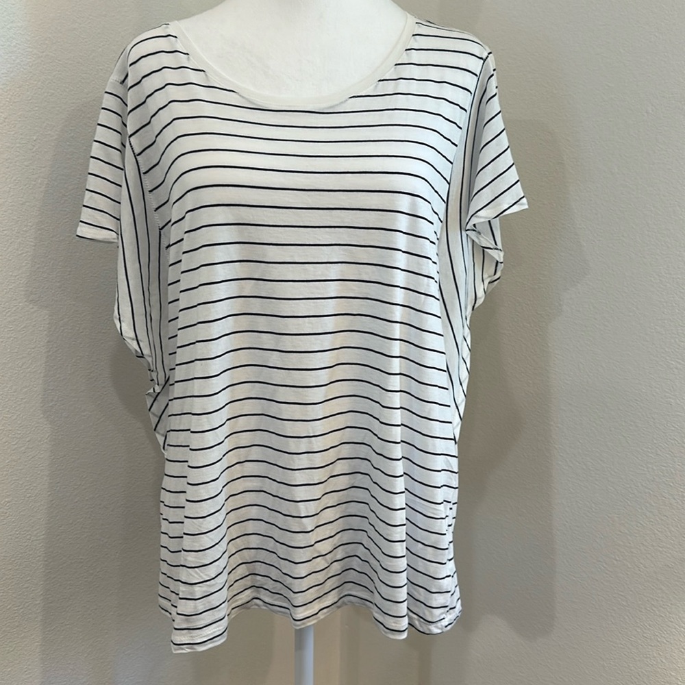 New MOSSIMO Top XL
